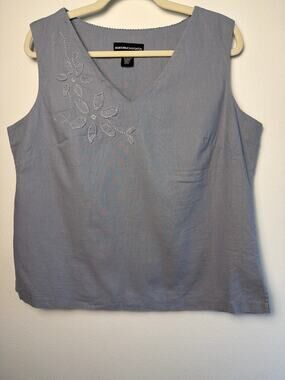 Norton McNaughton Linen Blend Floral Applique V-Neck Blue Grey Tank | Sz L